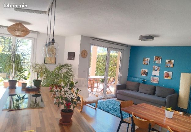 Beau Duplex 5 Pièces Rez-de-jardin 115m2 à CORENC VILLAGE
