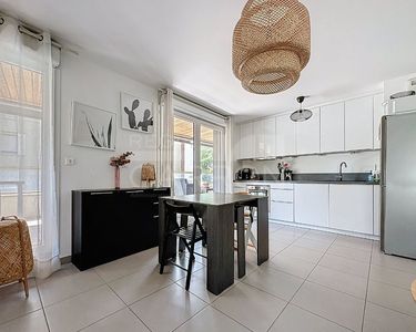 Appartement 305 000 € - 63 m²