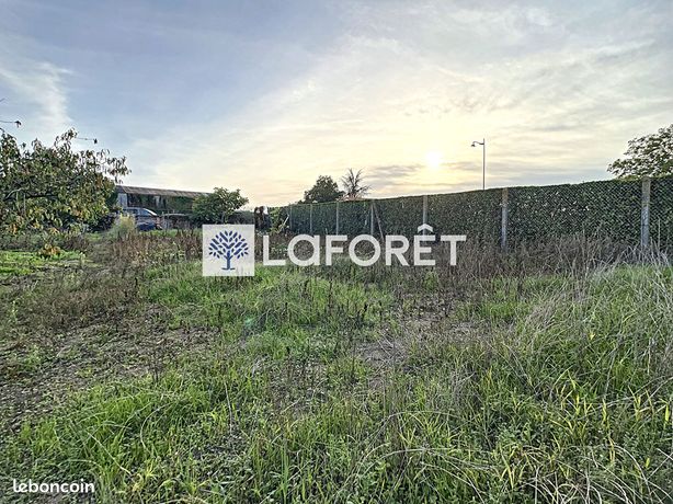 https://img.leboncoin.fr/api/v1/lbcpb1/images/8e/50/c7/8e50c7a29003fa91953f1e8e1cbe3e38baed96cf.jpg?rule=ad-image