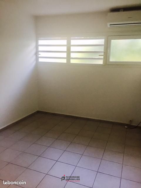 Appartement 1 pièce 11 m² · à Le Gosier · 11 m² · 370 €/mois