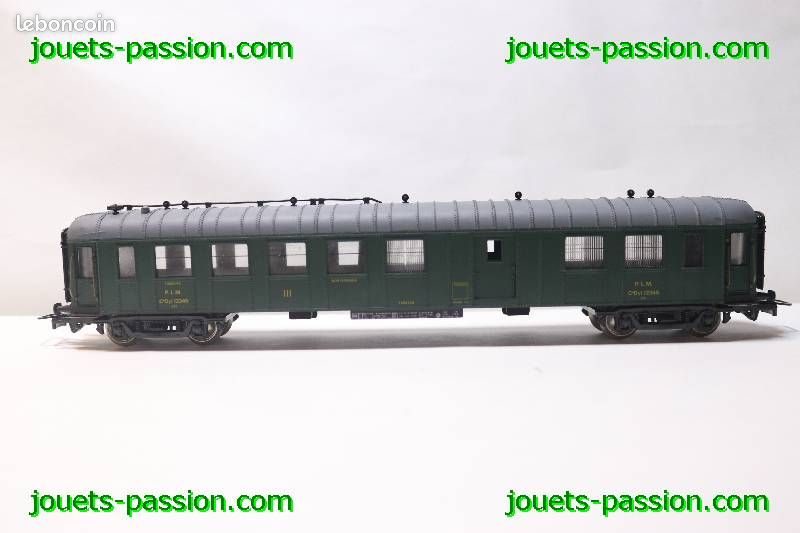 Y418 SMCF train Ho wagon fourgon GL rivets apparents SNCF C4D myi vert Y418 SMCF train Ho wagon fourgon GL rivets apparents SNCF C4D myi vert