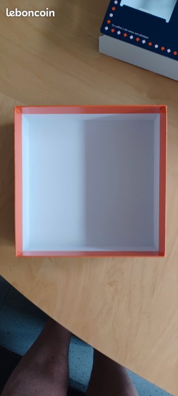 Coffret orange de parfum vide Hermès (image 4)