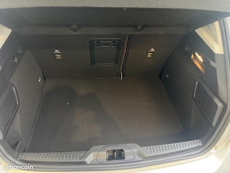 Ford Focus 1.0 Flexifuel mHEV 125ch Titanium X Business (image 12)