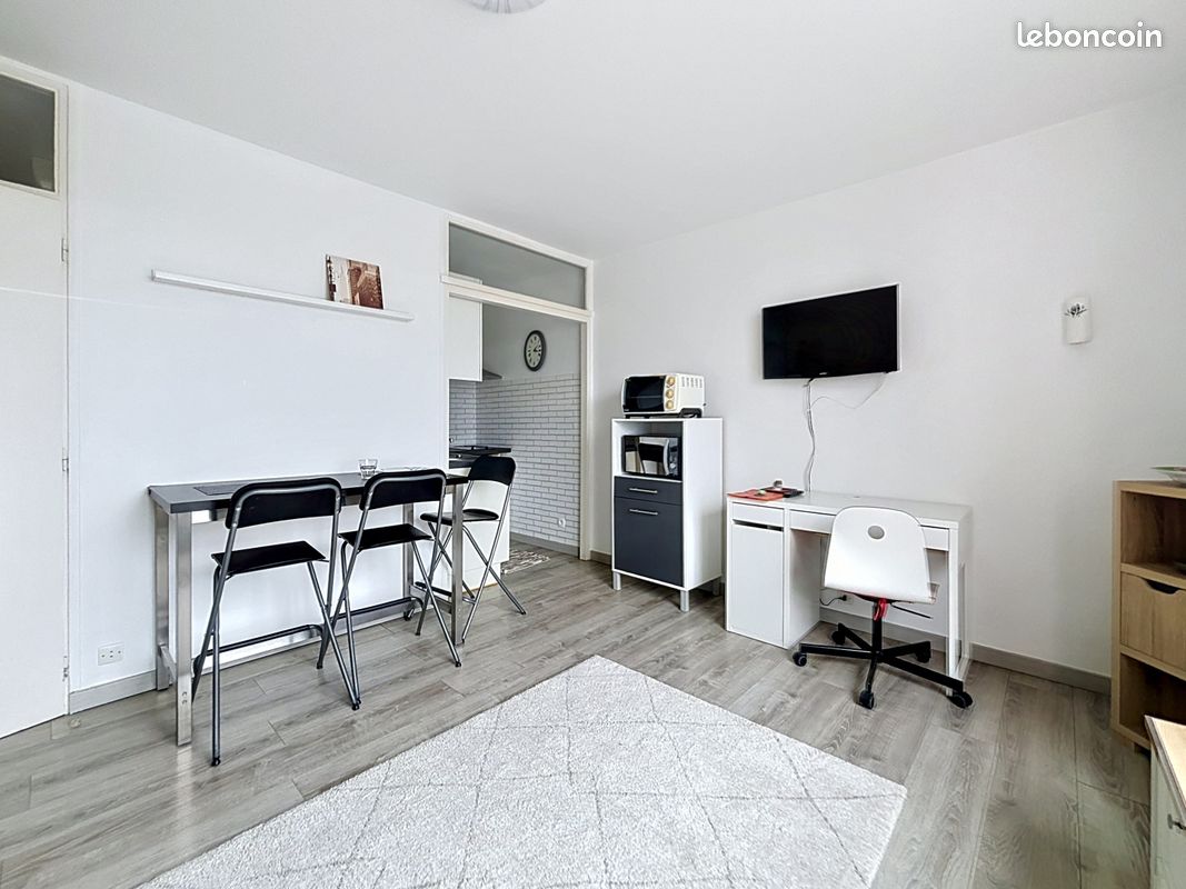 Appartement 1 pièce 30 m² · à Saint-Lô · 30 m² · 700 €