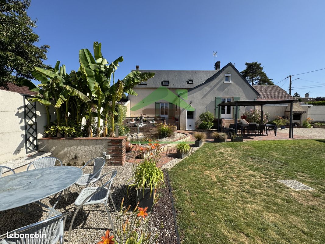 Maison 7 pièces 156 m² · à Châteaudun · 156 m² · 243 000 €