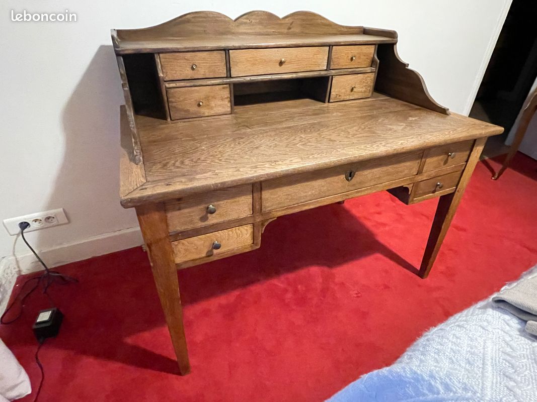 Bureau ancien en chêne avec tiroirs (image 2)