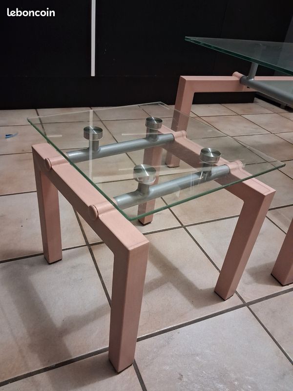 Table basse et 3 tabourets en verre (image 7)