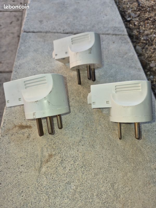 Lot de 3 fiches Legrand 20A (image 3)