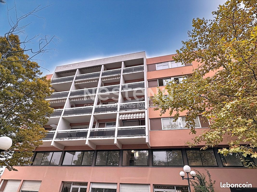 Appartement 5 pièces 111 m² · à Bron · 111 m² · 1 450 €