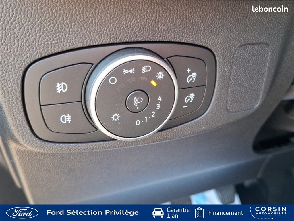 Ford Focus IV 1.0 ECOBOOST 125 S&S MHEV Titanium X Business (image 13)