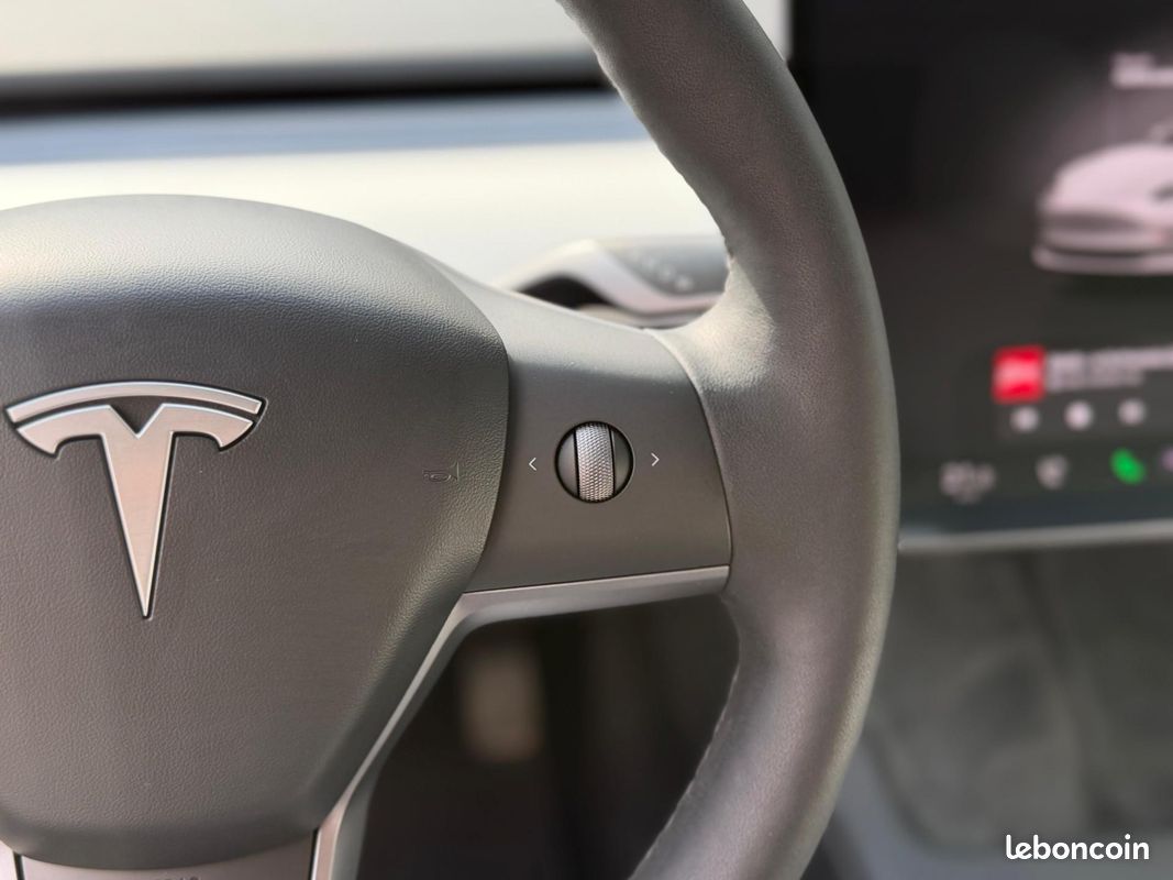 TESLA MODEL 3 Long Range Dual Motor 11/2022 AWD SOH 91,6% (image 24)