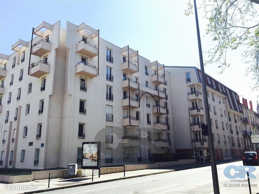 Parking 66 m² · à Nancy · 66 m² · 731 €/mois