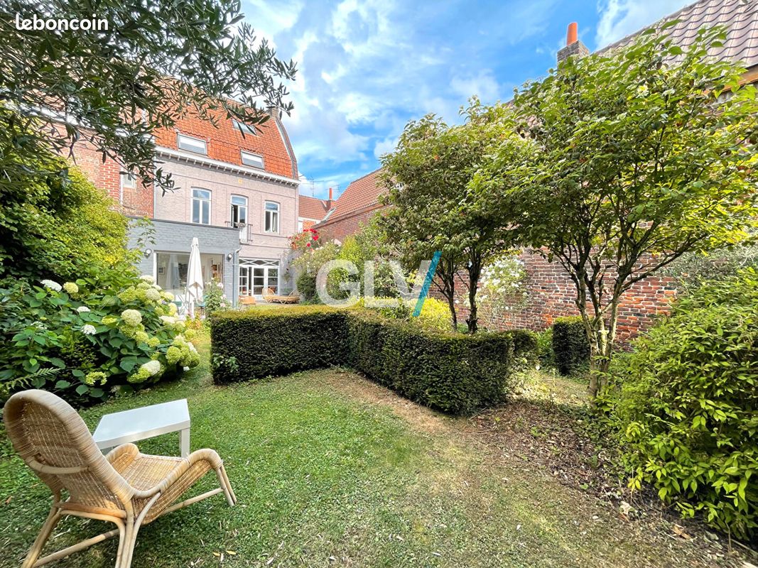 Maison 7 pièces 217 m² · à Cysoing · 217 m² · 489 000 €