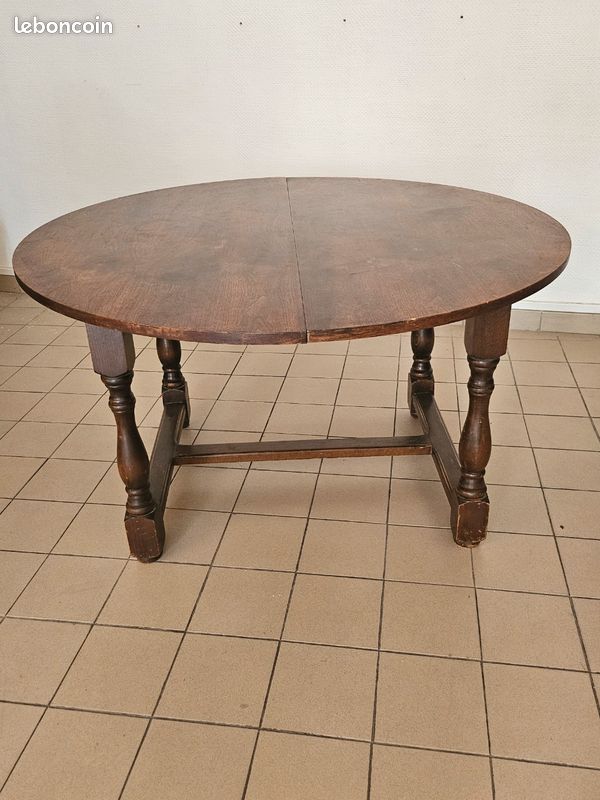 Table ronde ancienne avec rallonge (image 1)