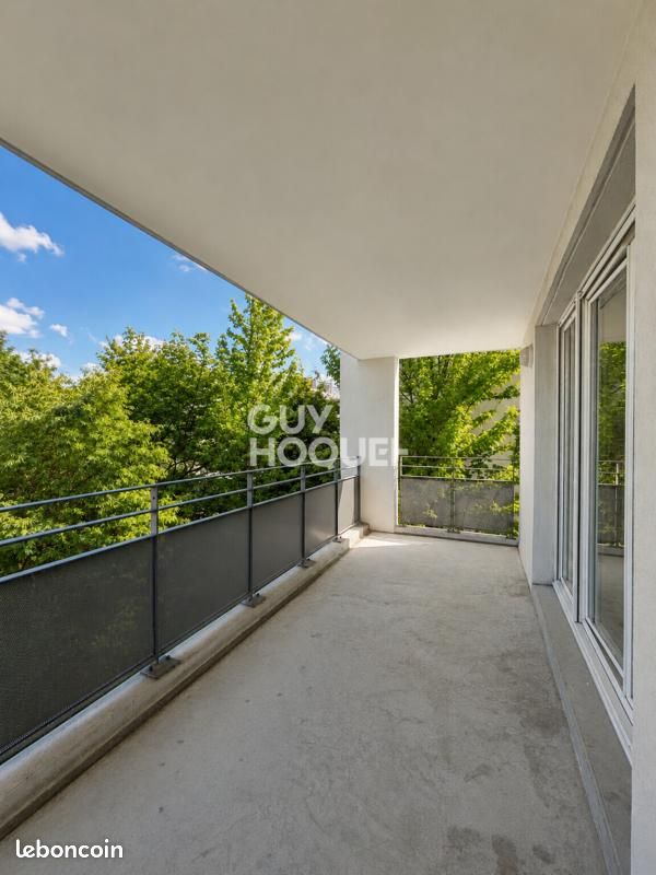 Appartement 4 pièces 81 m² · à Vaulx-en-Velin · 81 m² · 200 000 €