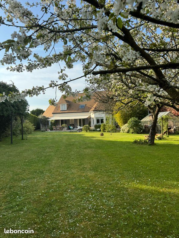 Maison 8 pièces 174 m² · à Sargé-lès-le-Mans · 174 m² · 585 000 €
