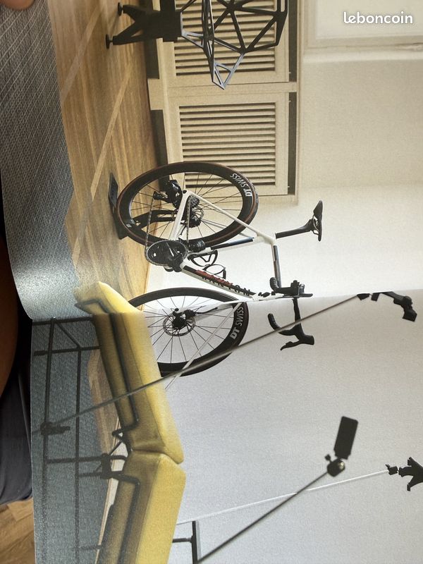 RARE : Canyon Ultimate CF SLX 8 LTD Artist Edition 2022 – Taille L – SRAM Force AXS (image 4)
