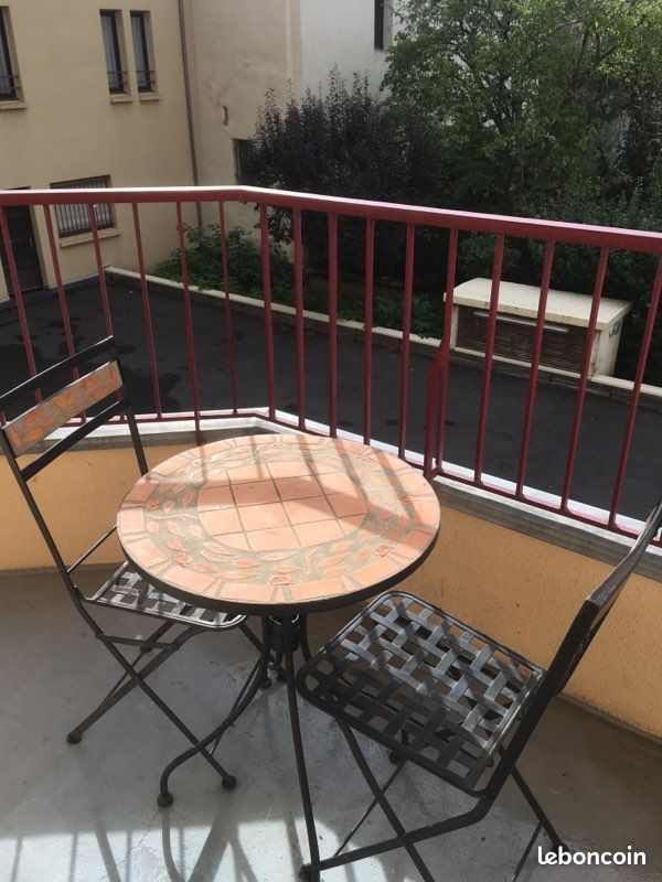 Appartement 1 pièce 23 m² · à Moulins · 23 m² · 375 €/mois