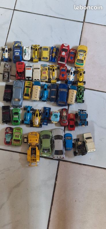Voitures miniatures (image 1)