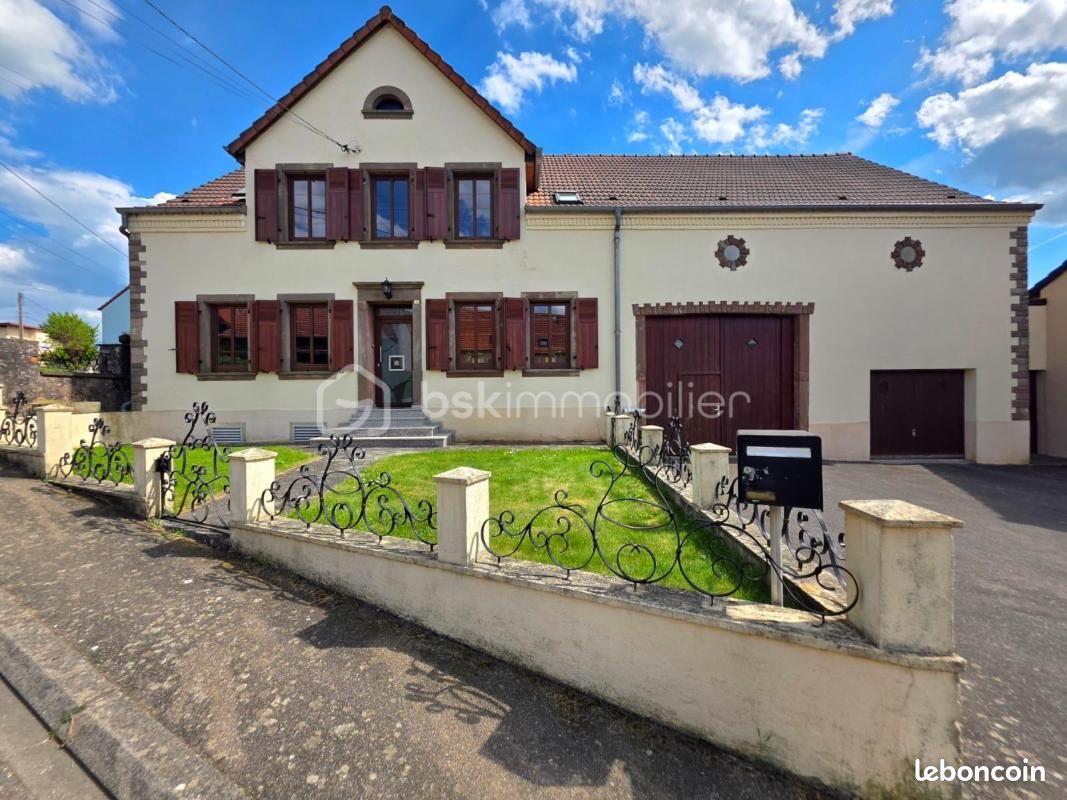 Maison 7 pièces 160 m² · à Etting · 160 m² · 210 000 €