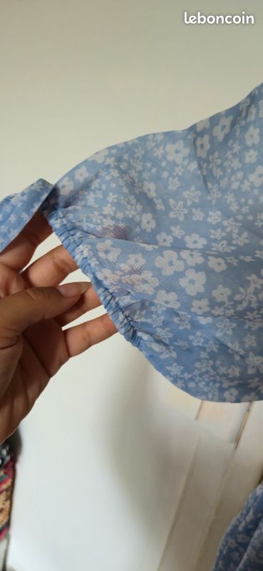 Robe à fleurs bleue à volants t42 Asos (image 8)