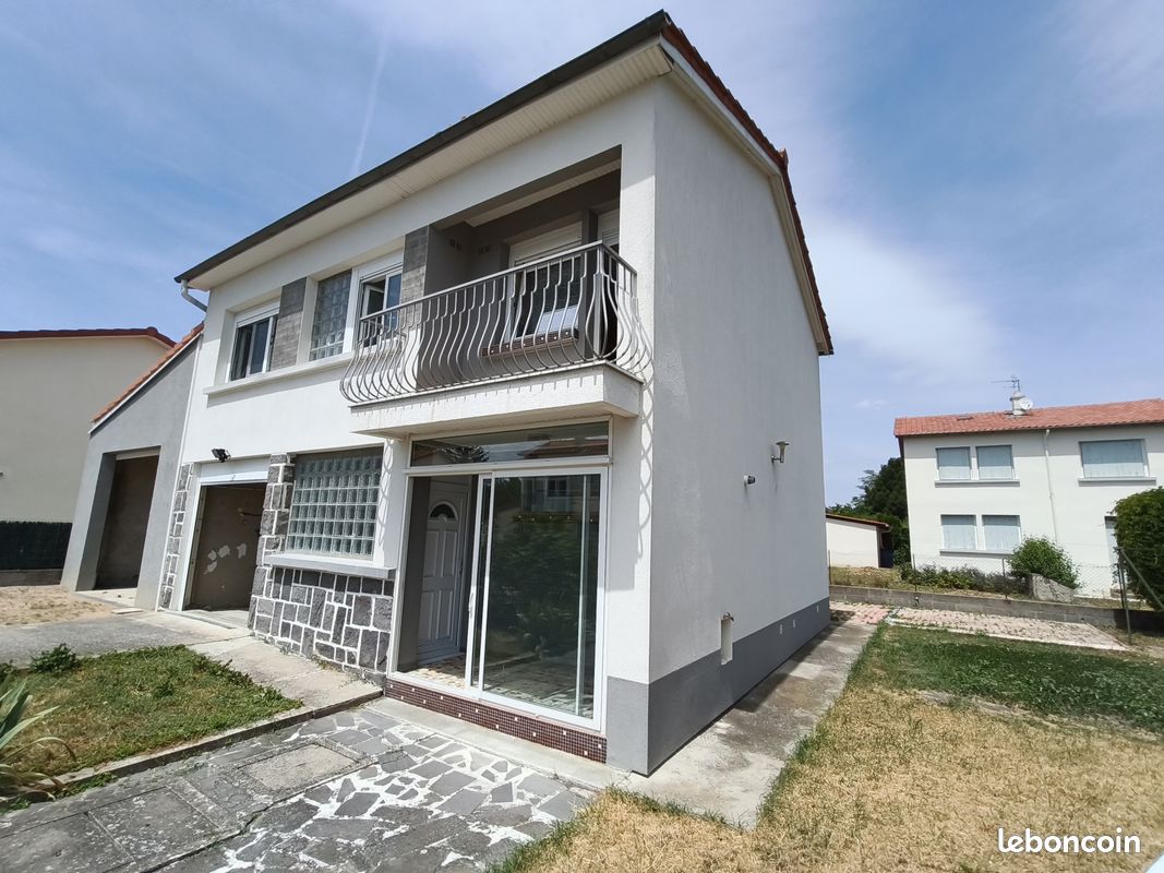 Maison 3 pièces 76 m² · à Aulnat · 76 m² · 232 000 €