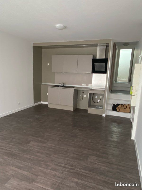 Appartement 4 pièces 90 m² · à Reims · 90 m² · 800 €