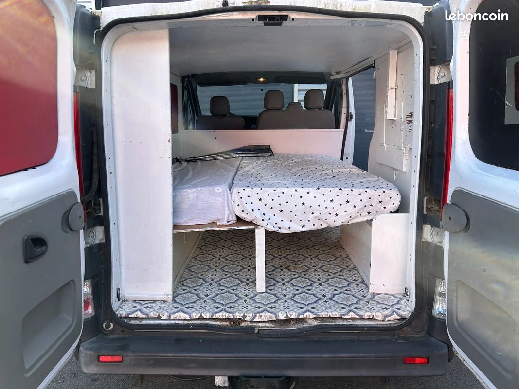 Renault trafic fourgon gn 2.0 dci 90 l1h1 1000 kg confort / 4 pneus neufs (image 33)