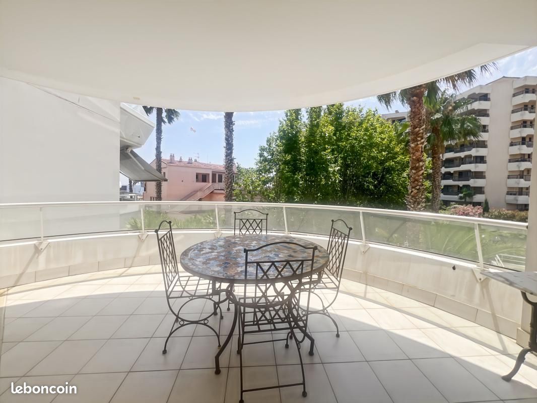 Appartement 2 pièces 46 m² · à Fréjus · 46 m² · 498 000 €