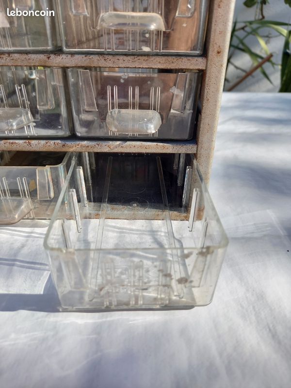 Casier de rangement design industriel (image 5)