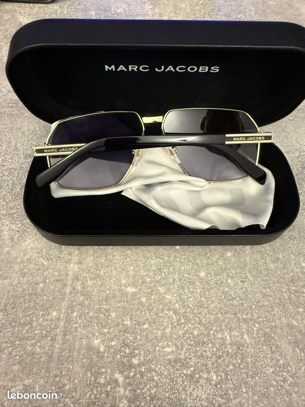 Lunettes de soleil Marc Jacobs (image 2)