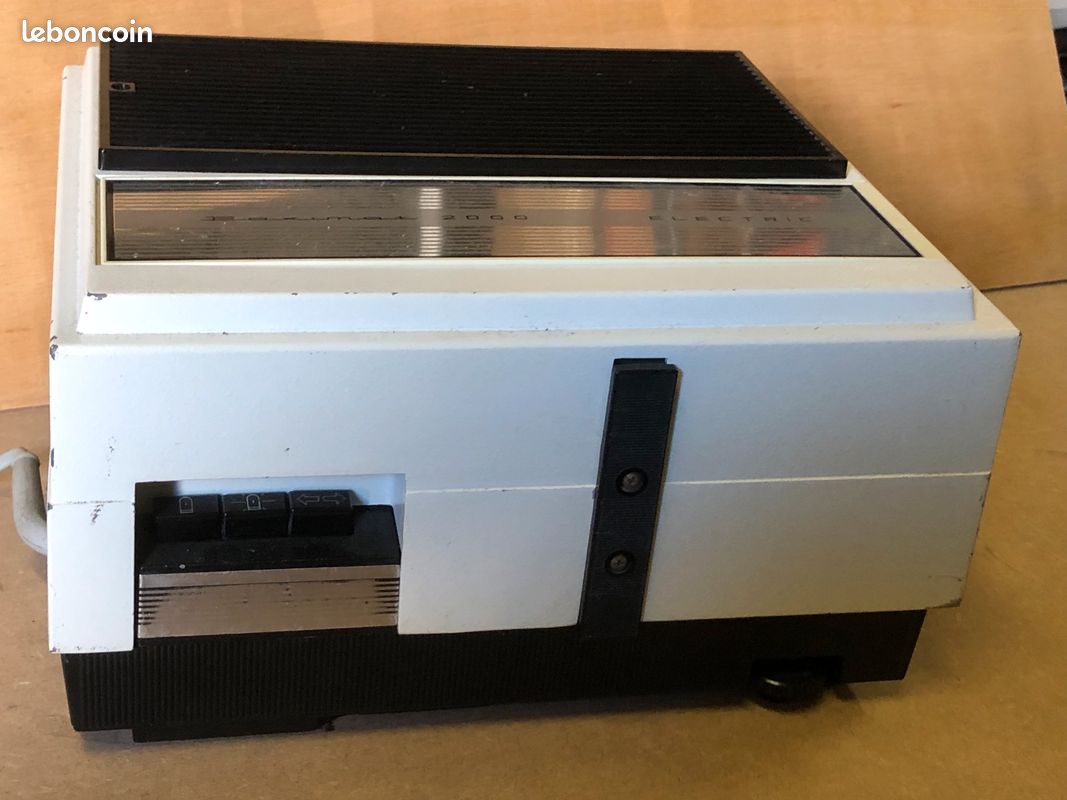 Projecteur de diapositives BRAUN NUREMBERG Paximat