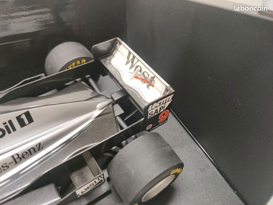 Miniature F1 McLaren MP4/12 (1997) Hakkinen - Minichamps 1/18 - Occasion à Nettoyer