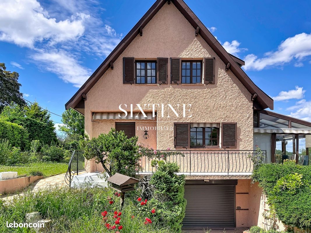 Maison 5 pièces 158 m² · à Dommartin · 158 m² · 529 000 €