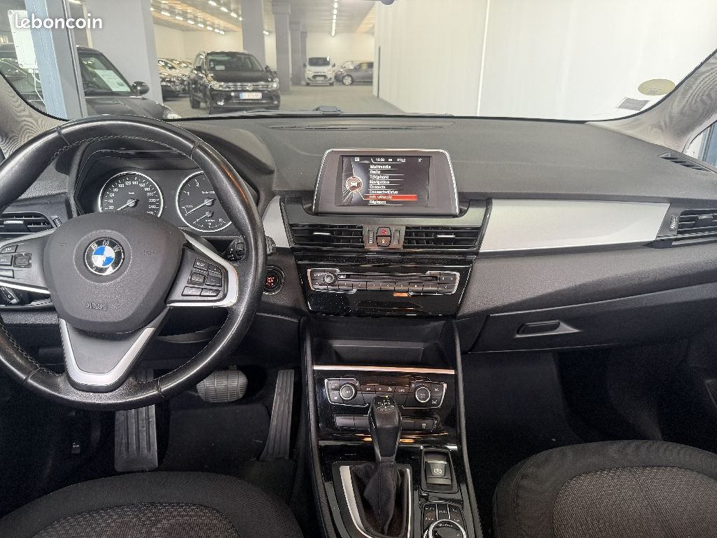 BMW Serie 2 Active Tourer F45 218d 150 ch Lounge A (image 7)