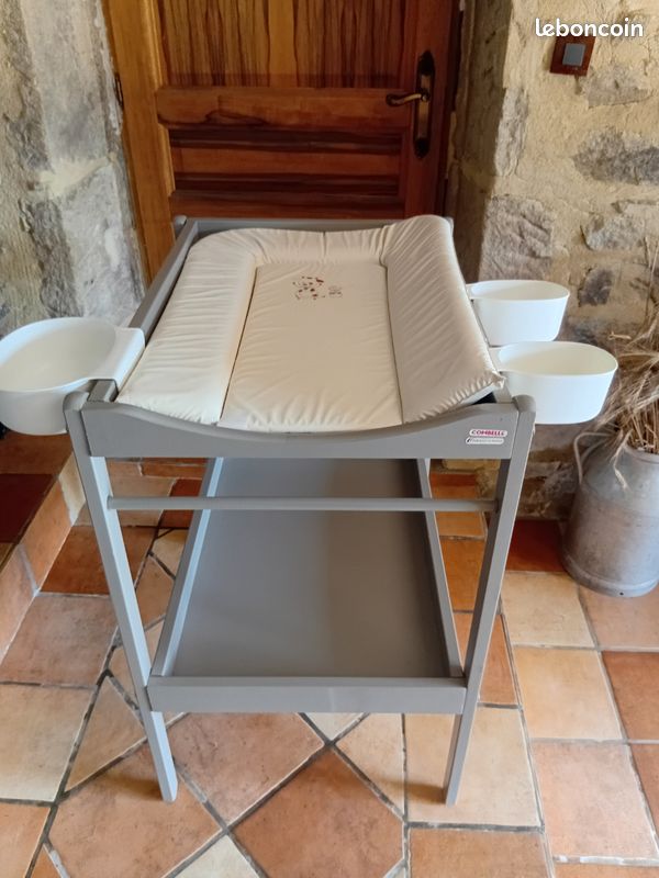 Table a langer Combelle (image 1)