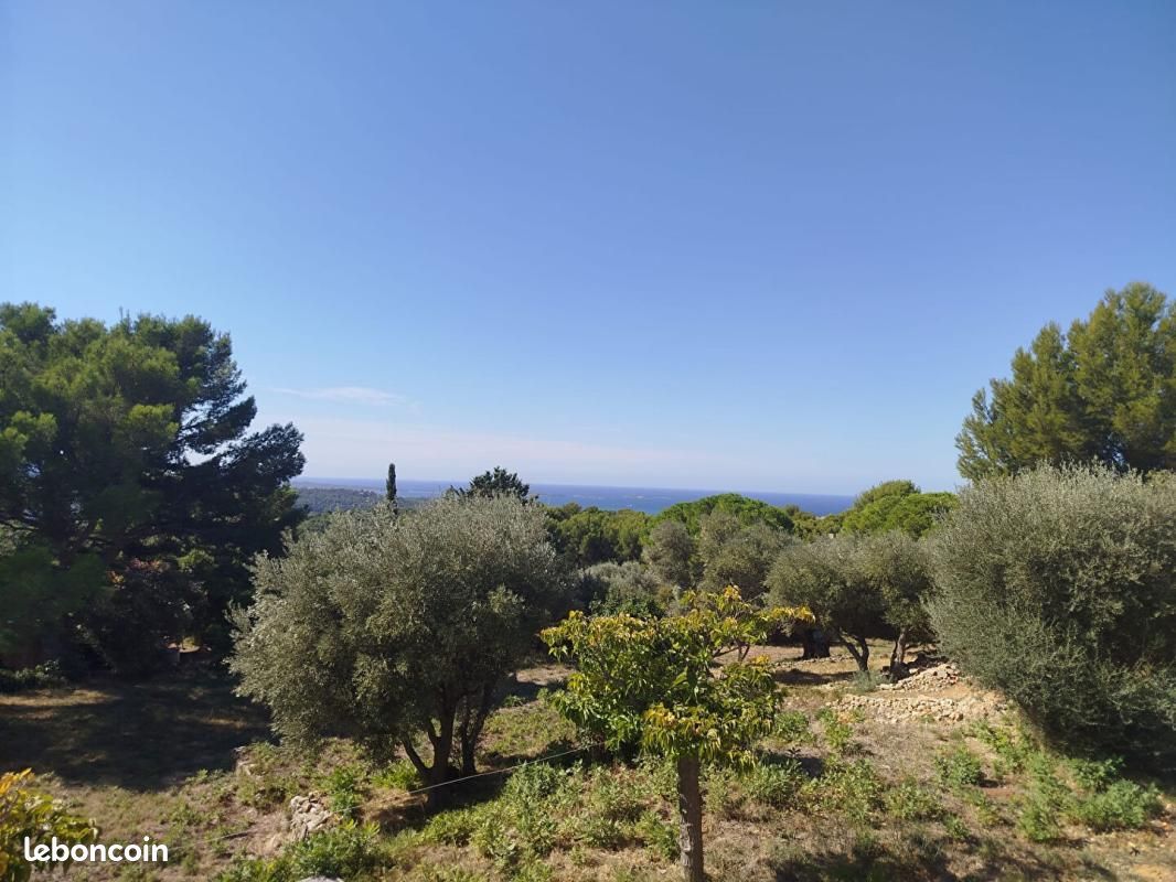 Maison 9 pièces 260 m² · à Ollioules · 260 m² · 840 000 €