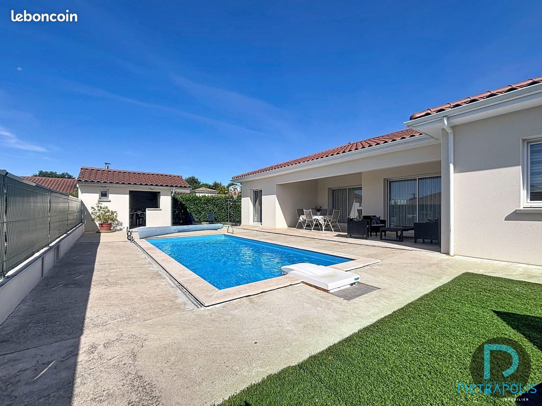 Maison 5 pièces 137 m² · à Vonnas · 137 m² · 395 000 €