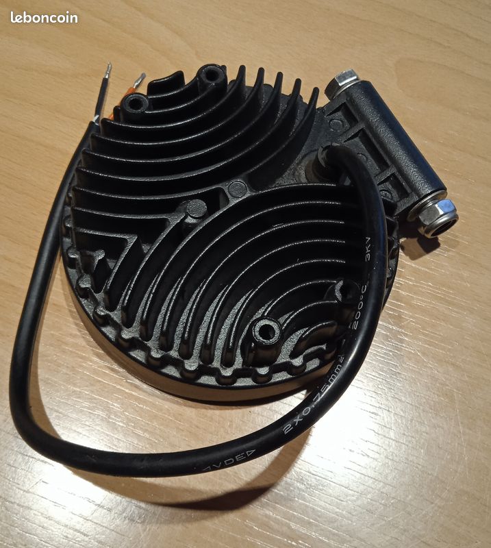 Phare additionnel 12 v 6 leds pour voiture TBE (image 3)