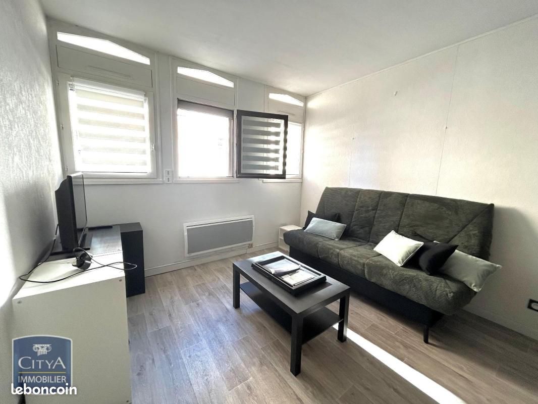 Appartement 2 pièces 37 m² · à Niort · 37 m² · 526 €