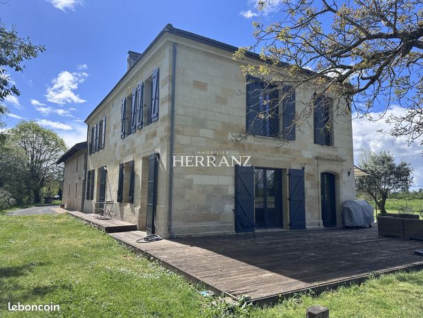 Propriété 7 pièces 330 m²