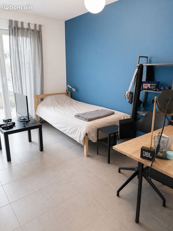 Appartement 1 pièce 18 m² · à Lille · 18 m² · 400 €