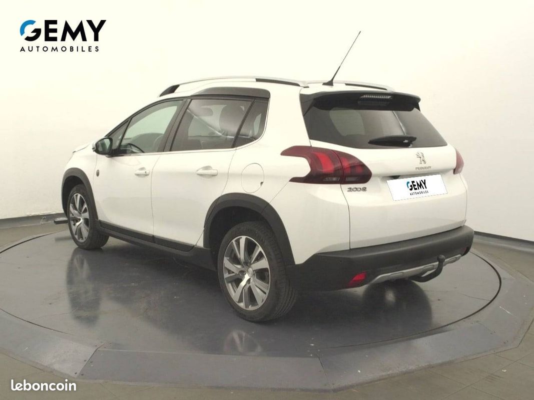 PEUGEOT 2008 1.6 BlueHDi 120ch S&S BVM6 Crossway (image 7)