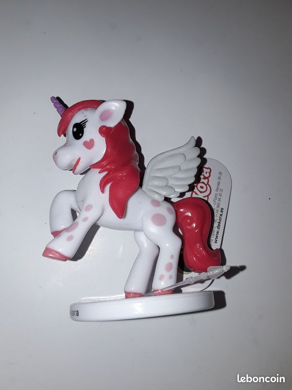 Licorne avec des ailes de 8 cm(hj) (image 1)