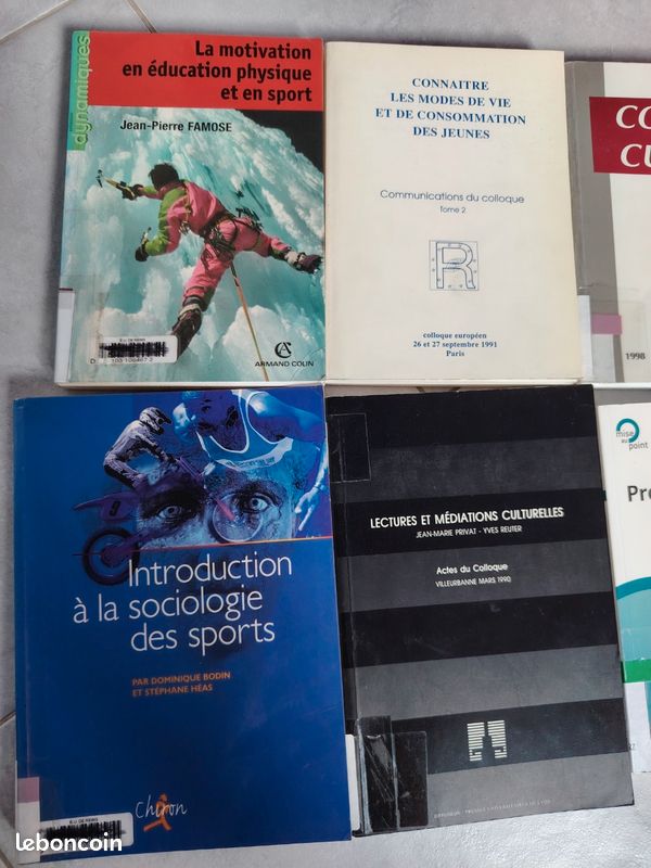 Plusieurs Livres sur le sport et la société (image 2)