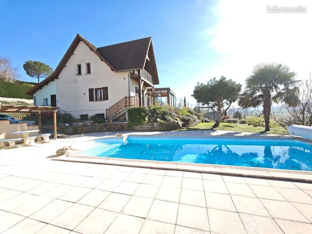 Maison 6 pièces 165 m² · à Cournon-d'Auvergne · 165 m² · 515 000 €