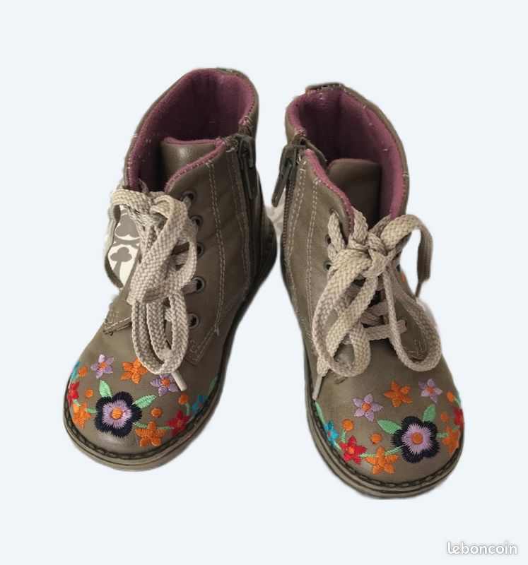 Bottines taille 23 (image 1)