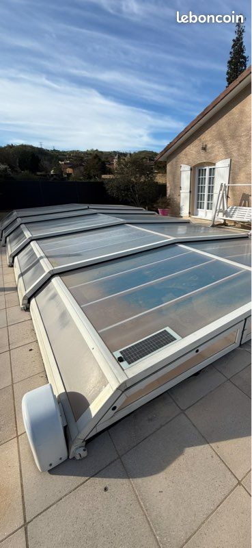 Abris de piscine 9,50x4,80 motorisé (image 1)