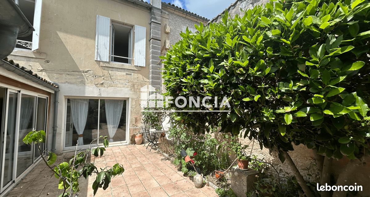 Maison 4 pièces 118 m² · à Cognac · 118 m² · 183 000 €