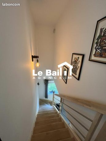 https://img.leboncoin.fr/api/v1/lbcpb1/images/8e/79/f7/8e79f788cd43051a1ee0c2f3737f7799148f1a40.jpg?rule=ad-image